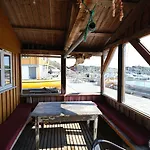 Stamsund Hostel 旅馆 *