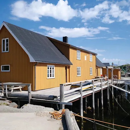 Stamsund Hostel *