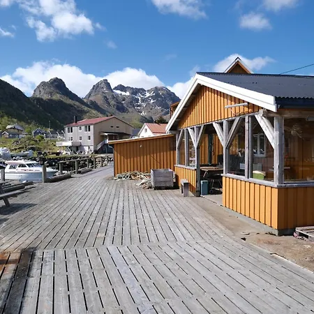 Stamsund Hostel *