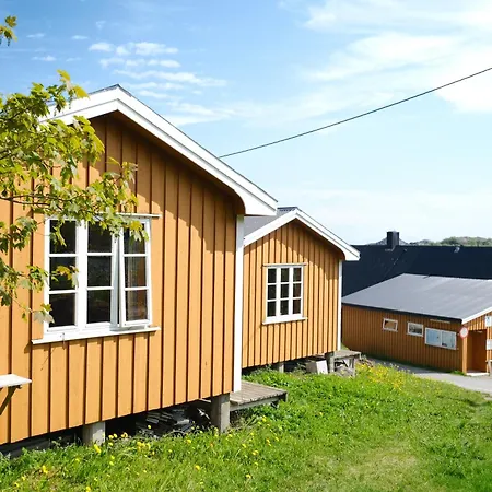 Stamsund Hostel *
