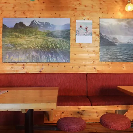 Ostello Stamsund Hostel *