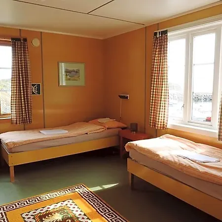 אכסניה Stamsund Hostel סטמסונד