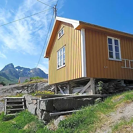 Stamsund Hostel סטמסונד