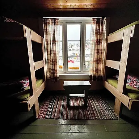 Stamsund Hostel אכסניה סטמסונד