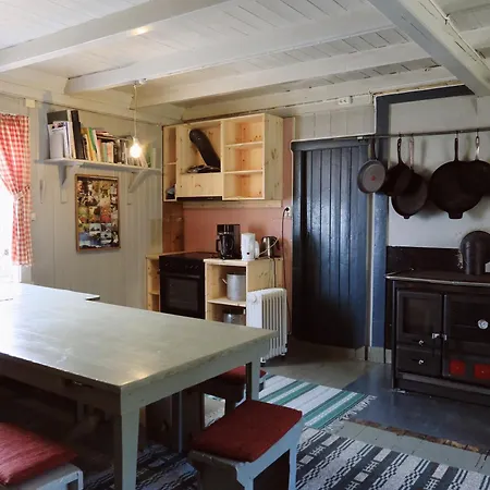 Stamsund Hostel Хостел Стамсунн