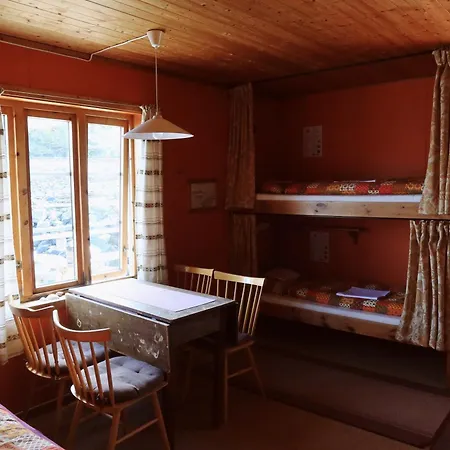 Stamsund Hostel Хостел